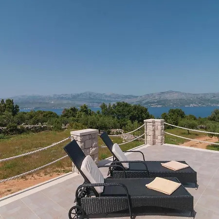 Lovely In With House Sea View *