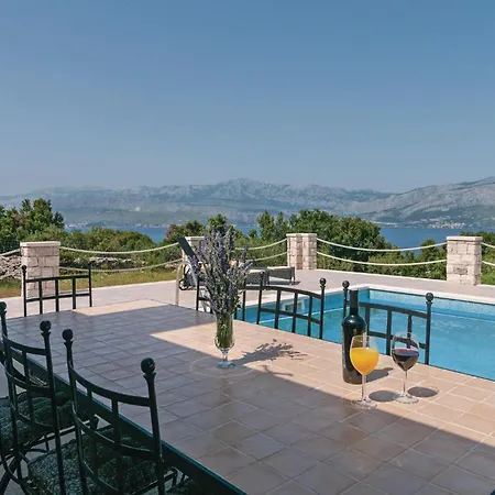 Holiday home Lovely In With House Sea View Postira